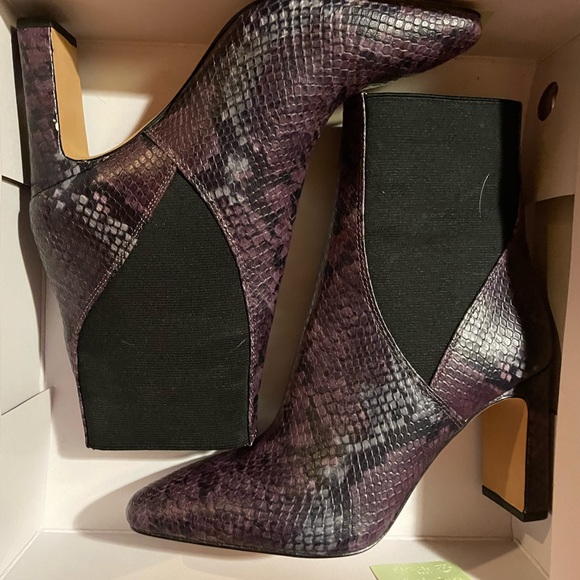 Vince Camuto - Seeana Boot - Picture 3 of 5